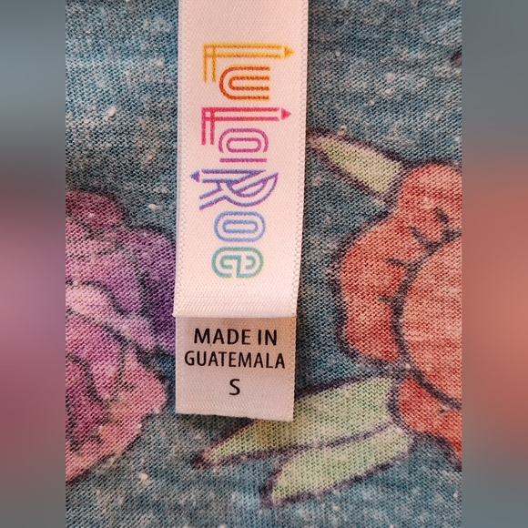 LuLaRoe size small floral blue top - Picture 3 of 4